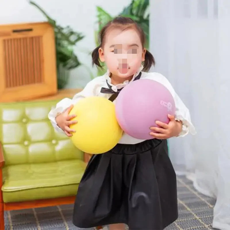 Stille Bouncebal 21 cm โ Grote Stuiterbal voor Binnen โ PU Foam